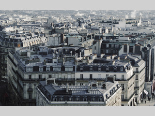 Contemplando los tejados de Paris