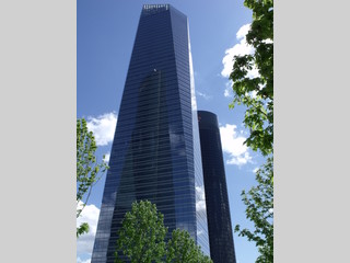 La Torre de Cristal ¿Skyscrapper Index?